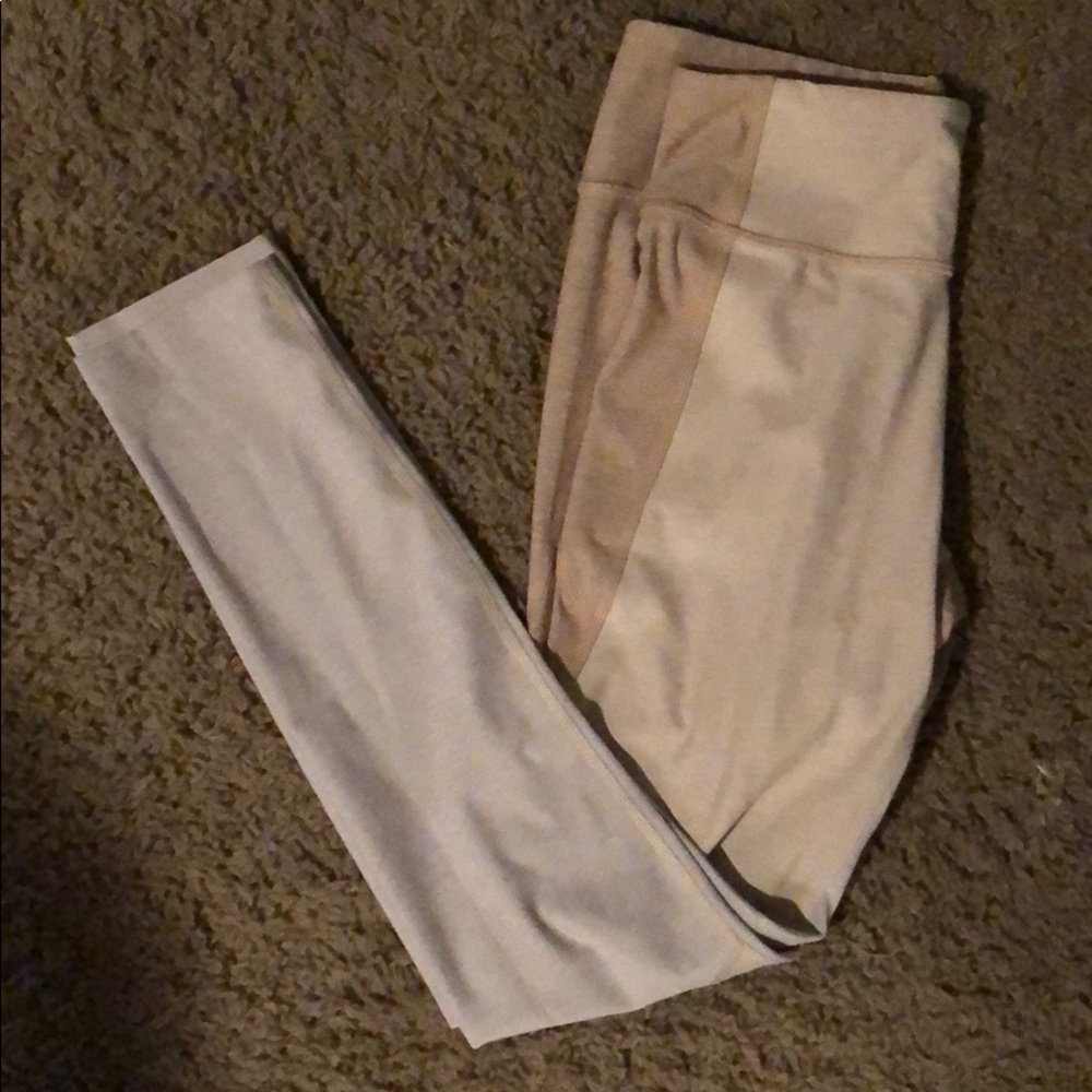 Outdoor Voices 3/4 Two Tone Leggings - S
